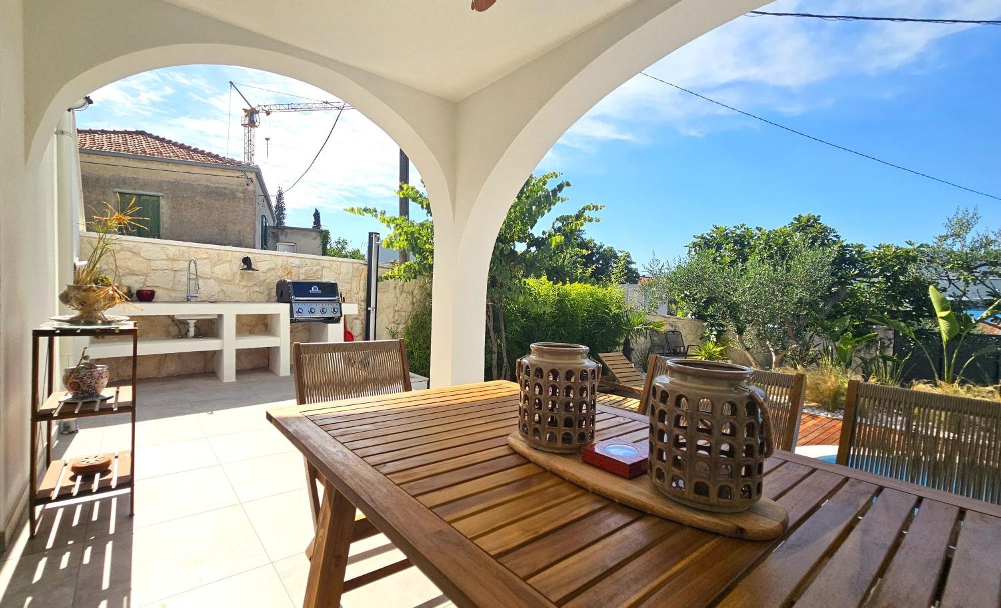 The Three Flowers Pool House Trogir Exteriér fotografie