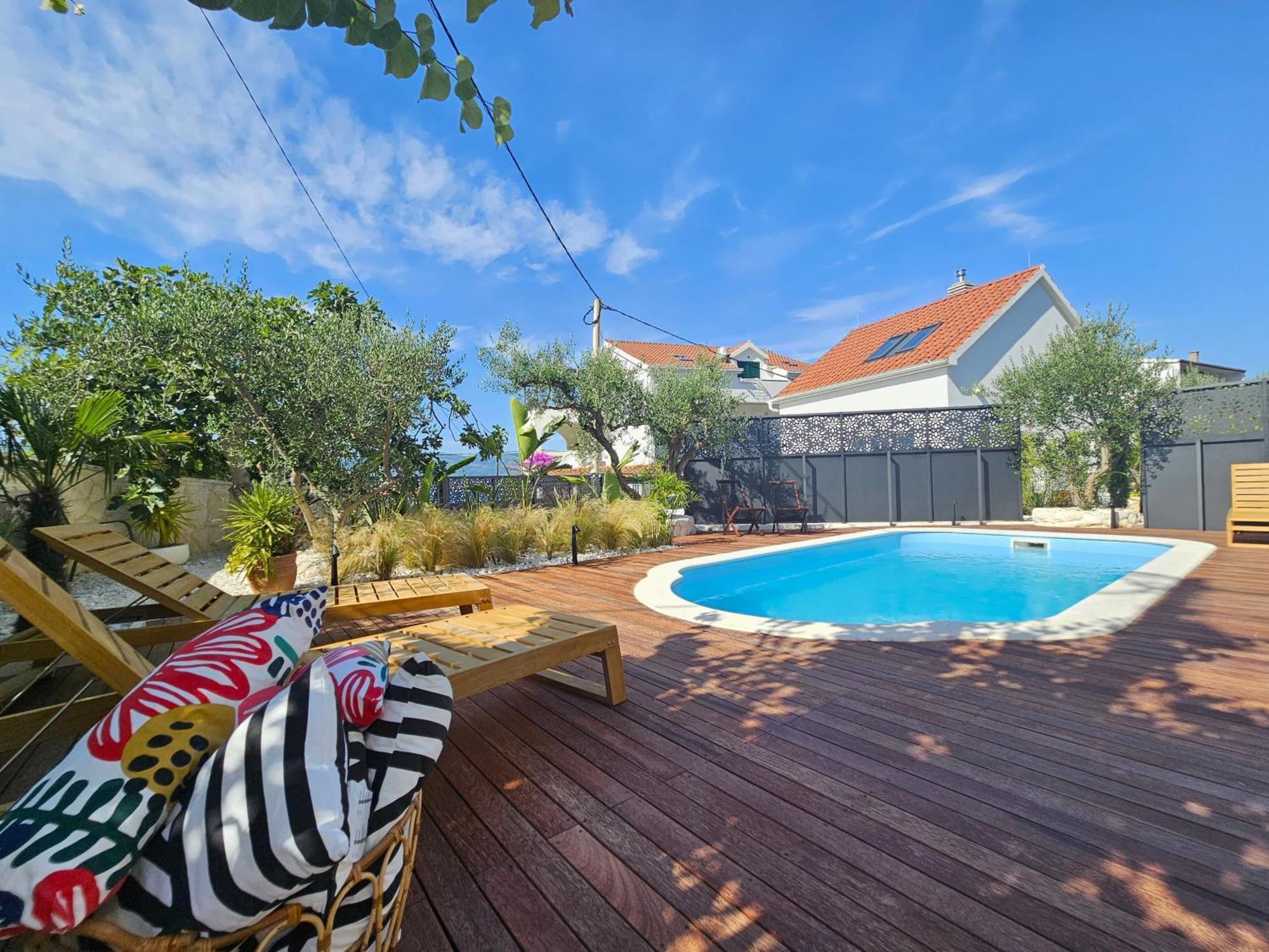 The Three Flowers Pool House Trogir Exteriér fotografie