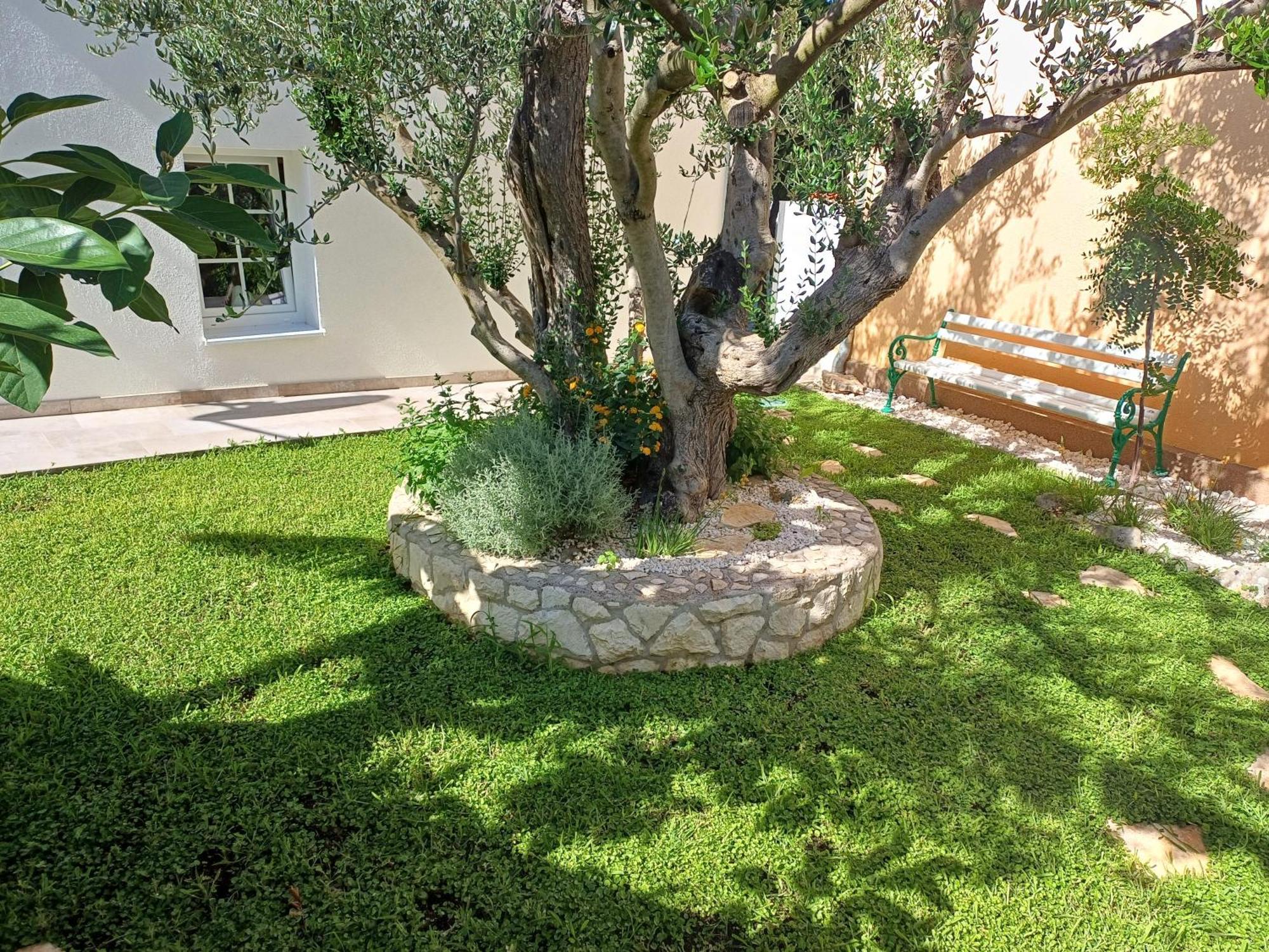 The Three Flowers Pool House Trogir Exteriér fotografie